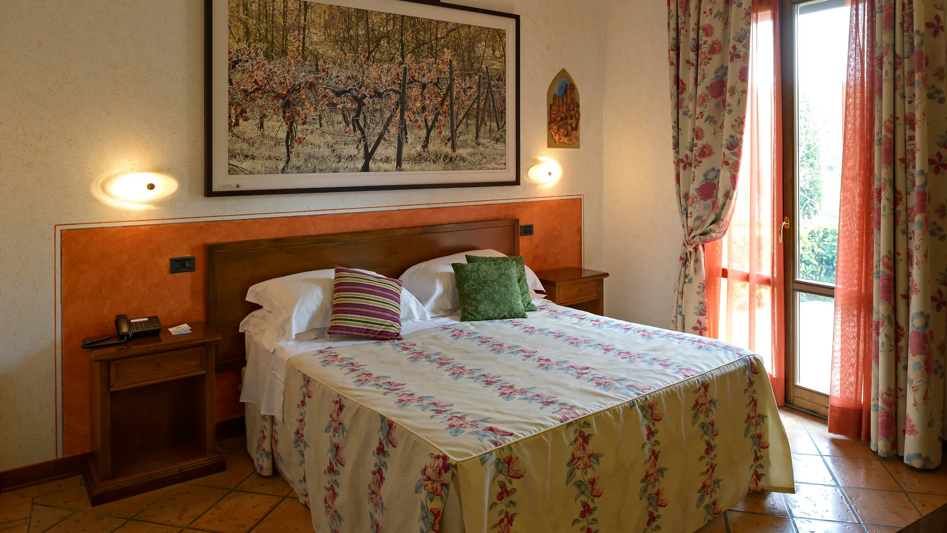 Hotel Sovestro San Gimignano 3*,  Italy